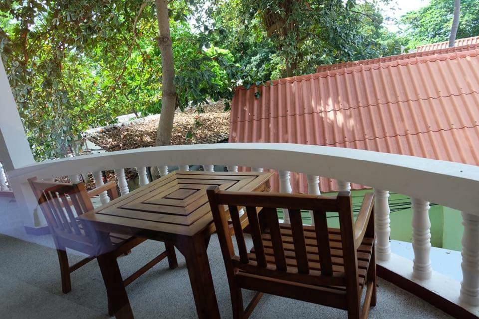 Family Guesthouse Chaweng Экстерьер фото